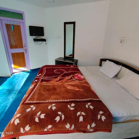 Hotel D Indian Kargil Exterior foto